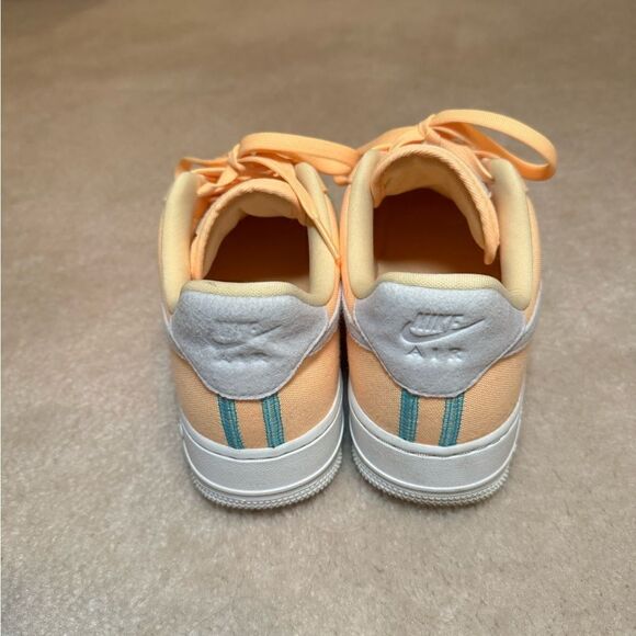 Women’s Nike Neon Orange Air Force Ones Sz 8 - Picture 4 of 7